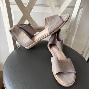 Eileen Fisher Metallic Taupe Sandals